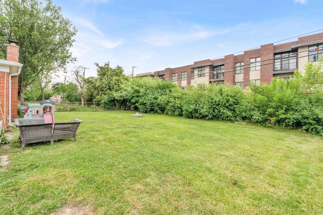 29206 Guy St, Southfield, MI 48076 - view of yard