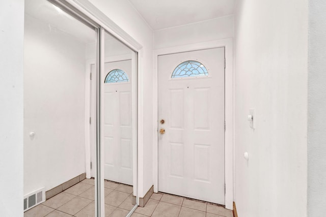 29206 Guy St, Southfield, MI 48076 - foyer with light tile patterned floors