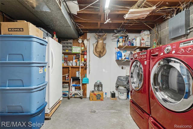 2249 Pauline Dr, Waterford, MI 48329 - laundry room featuring electric panel and separate washer and dryer