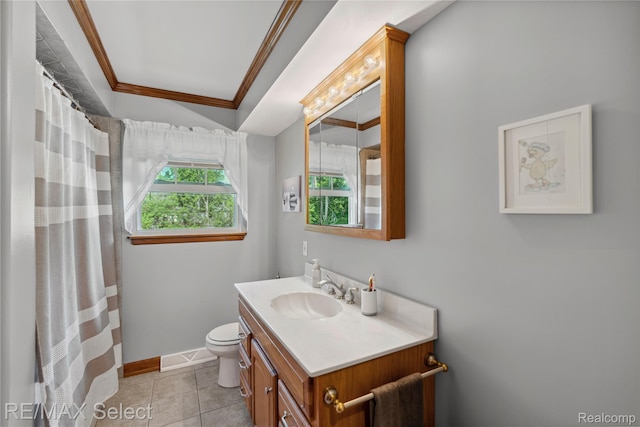 2249 Pauline Dr, Waterford, MI 48329 - full bath featuring crown molding, vanity, curtained shower, and tile patterned flooring