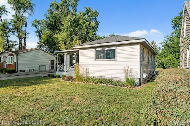 15174 Cavour St, Livonia, MI 48154 - photo 5