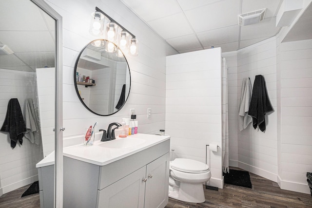 8577 Loveless Dr, Howard City, MI 49329 - full bath with wood finished floors and vanity