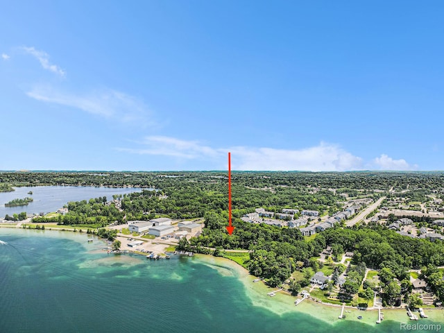 3382 W Silver Lake Rd, Fenton, MI 48430 - aerial view of a large body of water