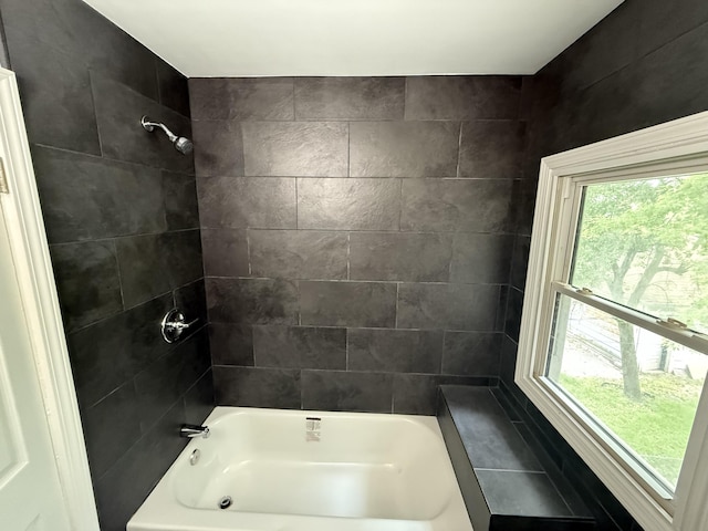 2427 Highland St, Detroit, MI 48206 - bathroom with washtub / shower combination