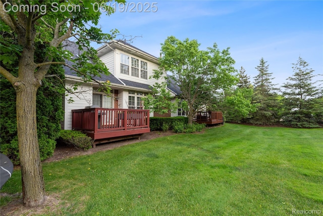 7382 Gateway Dr, West Bloomfield, MI 48322 - view of grassy yard featuring a wooden deck