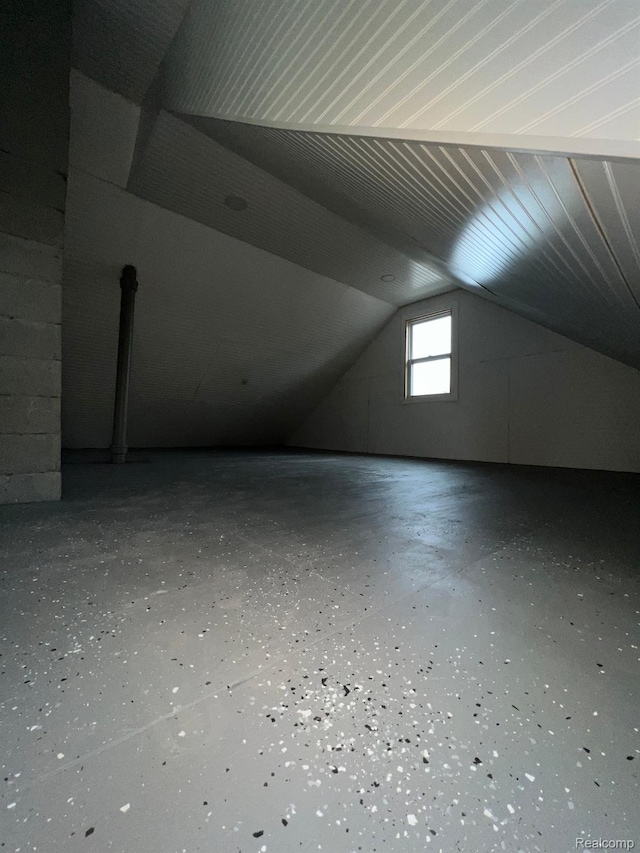 13763 Sparling St, Hamtramck, MI 48212 - bonus room with lofted ceiling