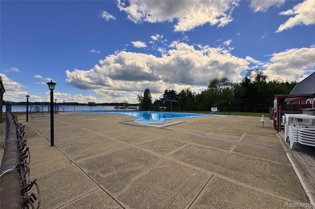 000 Birchwood Dr, Lake, MI 48632