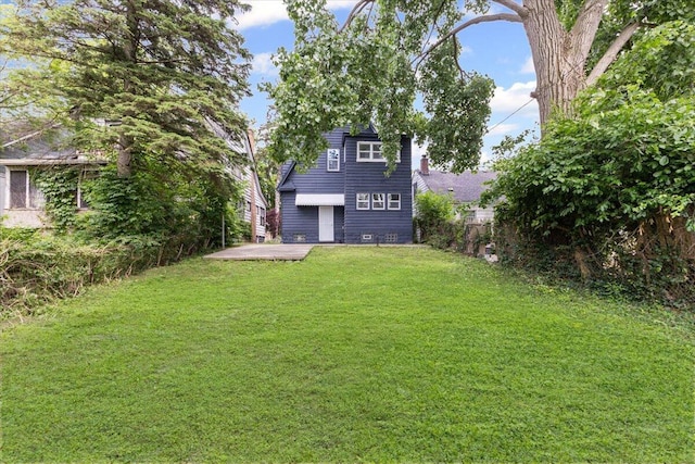 18419 Faust Ave, Detroit, MI 48219 - view of yard featuring a patio area