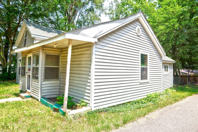 130 N 4th St, Burr Oak, MI 49030 - photo 3