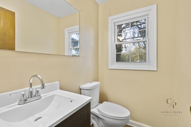 36254 Congress Rd, Farmington Hills, MI 48335 - bathroom with vanity and toilet
