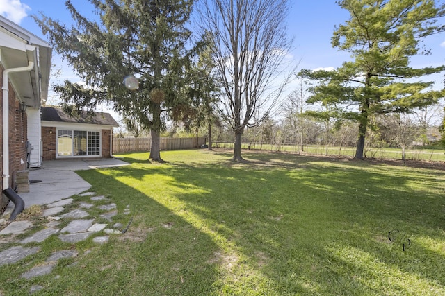36254 Congress Rd, Farmington Hills, MI 48335 - fenced backyard with a patio area