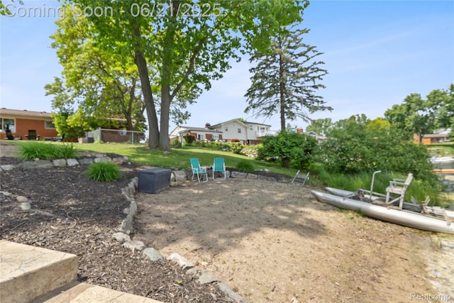 527 Tanview Dr, Oxford, MI 48371 - view of yard