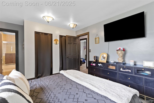 527 Tanview Dr, Oxford, MI 48371 - bedroom featuring multiple closets
