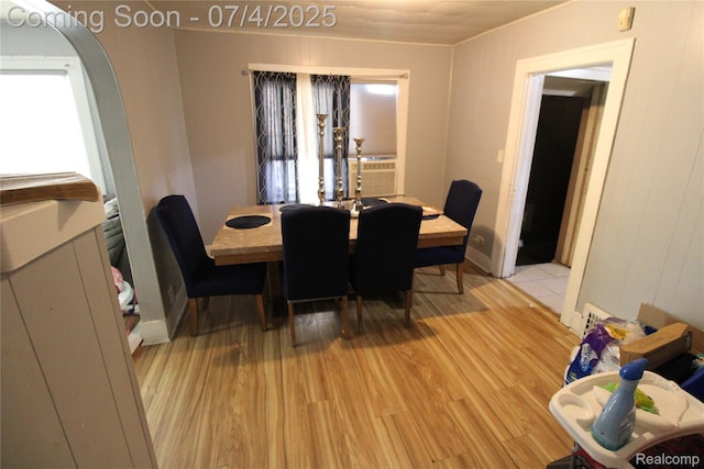 123 Adelaide St, Pontiac, MI 48342 - dining room with light wood-type flooring