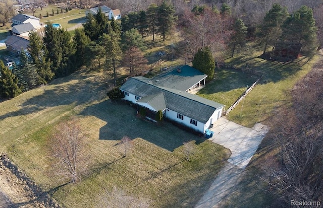 11057 Hogan Rd, Fenton, MI 48436 - aerial view of property and surrounding area