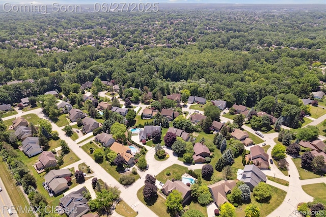 35606 Huntsman Ct, Farmington Hills, MI 48331 - aerial view of residential area featuring a forest