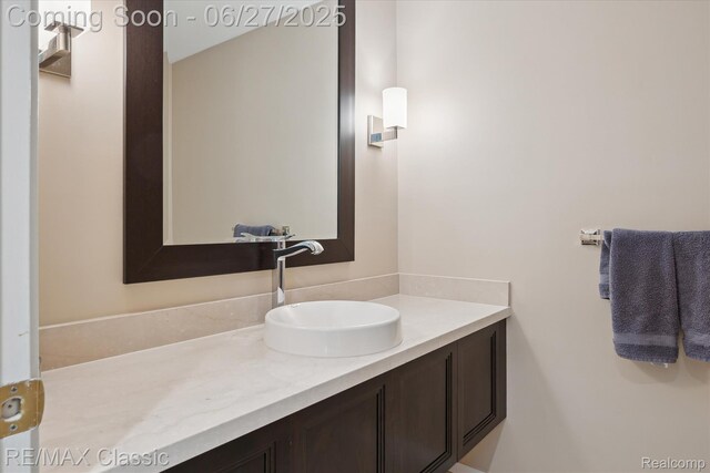 35606 Huntsman Ct, Farmington Hills, MI 48331 - bathroom with vanity
