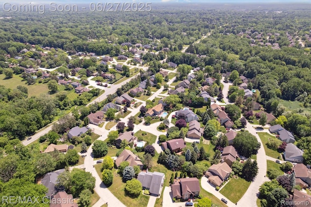 35606 Huntsman Ct, Farmington Hills, MI 48331 - aerial view of residential area featuring a forest