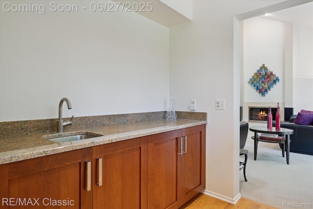 35606 Huntsman Ct, Farmington Hills, MI 48331 - indoor bar with light colored carpet