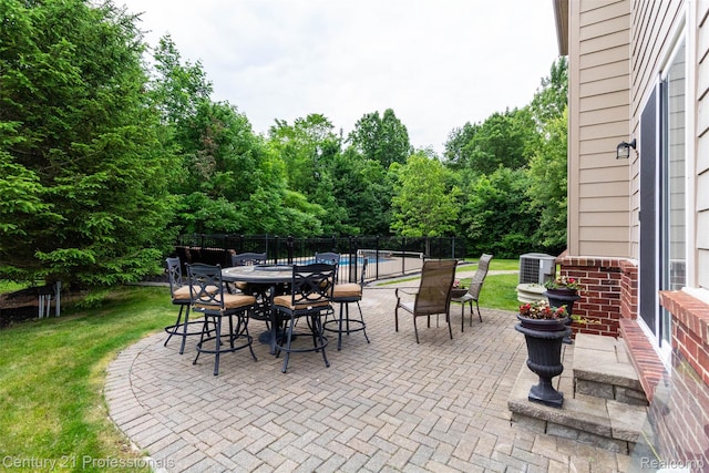23640 Woodside Ct, South Lyon, MI 48178 - view of patio