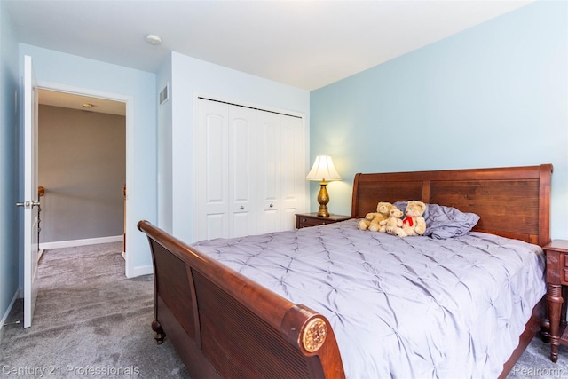 23640 Woodside Ct, South Lyon, MI 48178 - bedroom featuring carpet floors and a closet