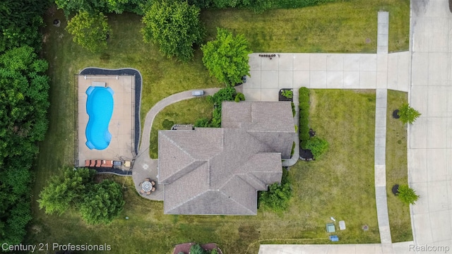 23640 Woodside Ct, South Lyon, MI 48178 - aerial view of a pool