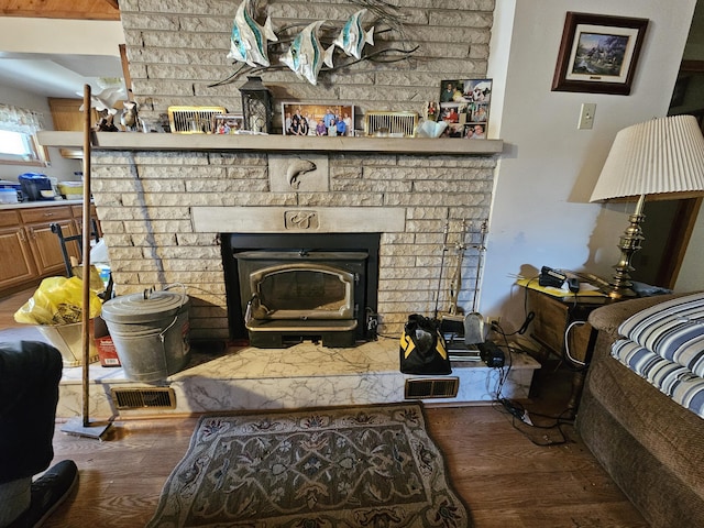 83140 Waldron Dr, Lawton, MI 49065 - living room featuring wood finished floors