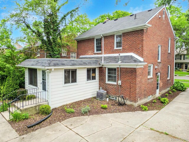421 Maison Rd, Grosse Pointe Farms, MI 48236 - photo 33