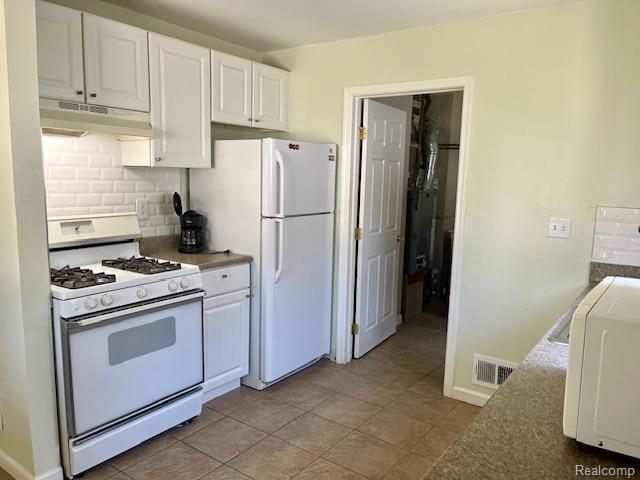 23116 Couzens Ave, Hazel Park, MI 48030 - photo 3