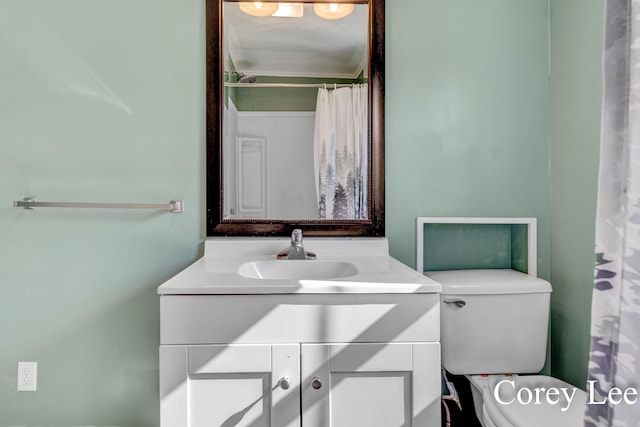 413 W Riverside Dr, Ionia, MI 48846 - full bathroom featuring vanity and toilet