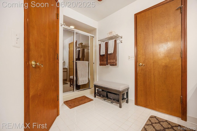 33550 24 Mile Rd, Chesterfield, MI 48047 - hall featuring light tile patterned floors
