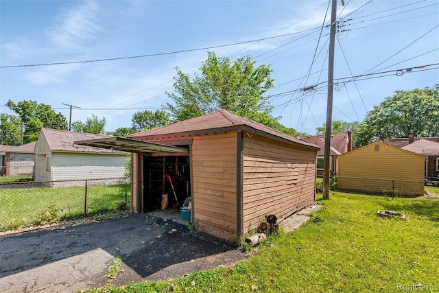 12892 Asbury Park, Detroit, MI 48227 - view of detached garage