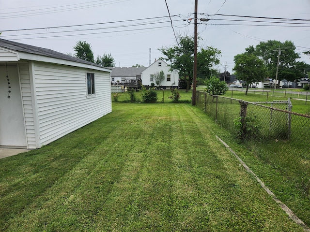 7965 Elm St, Taylor, MI 48180 - view of yard