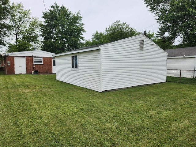 7965 Elm St, Taylor, MI 48180 - view of outbuilding