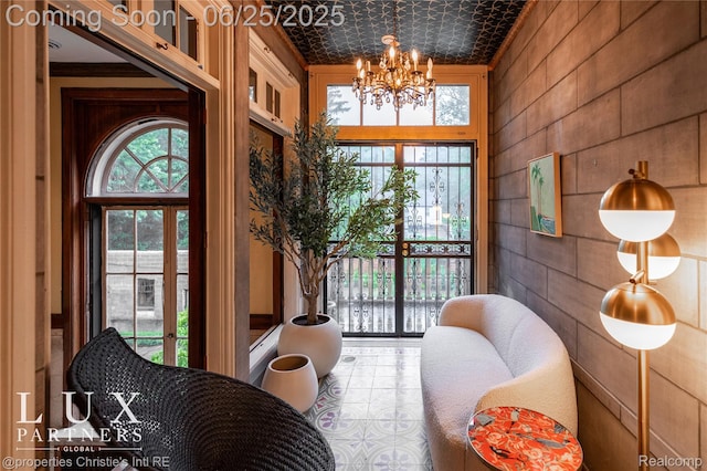 2150 Iroquois St, Detroit, MI 48201 - sitting room with a chandelier
