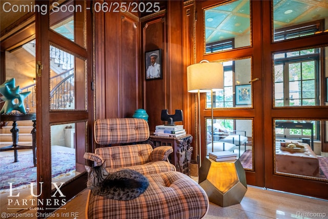 2150 Iroquois St, Detroit, MI 48201 - living area with a high ceiling