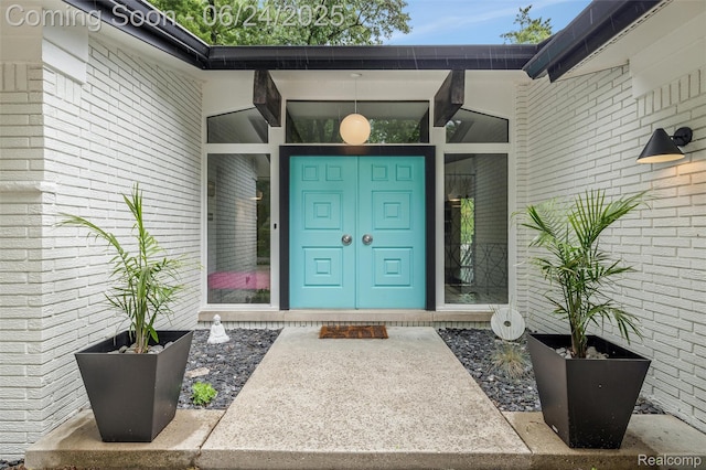 6895 Cedarbrook Dr, Bloomfield Hills, MI 48301 - property entrance featuring brick siding