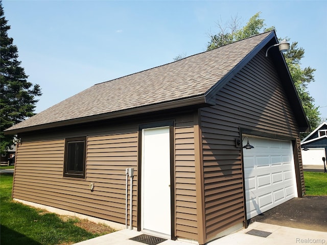 115 Choctaw Trl, Prudenville, MI 48651 - view of detached garage