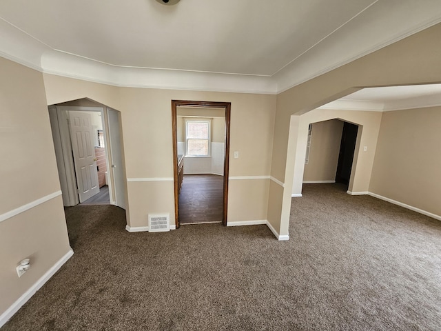 18242 Mendota St, Detroit, MI 48221 - unfurnished room with carpet, ornamental molding, and arched walkways