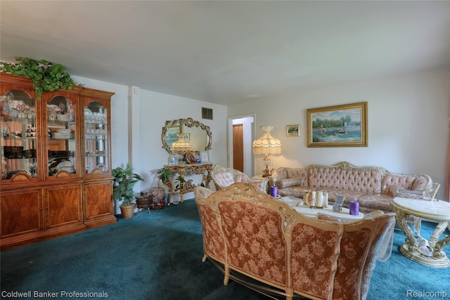 637 Arthur Ave, Pontiac, MI 48341 - view of carpeted living area