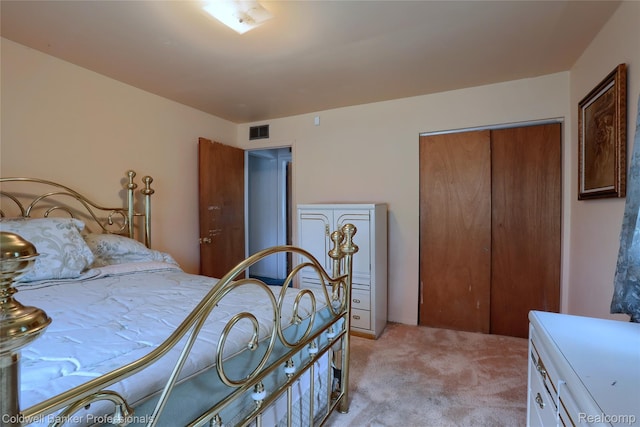 637 Arthur Ave, Pontiac, MI 48341 - bedroom featuring light carpet and a closet