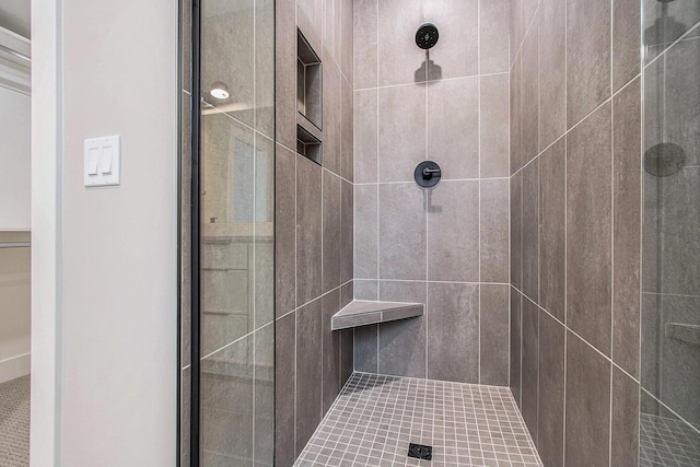 994 Harbor Dr E, Saint Joseph, MI 49085 - bathroom featuring tiled shower