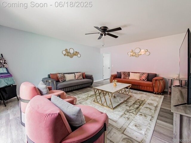 31123 S Wind Ct, Roseville, MI 48026 - photo 8
