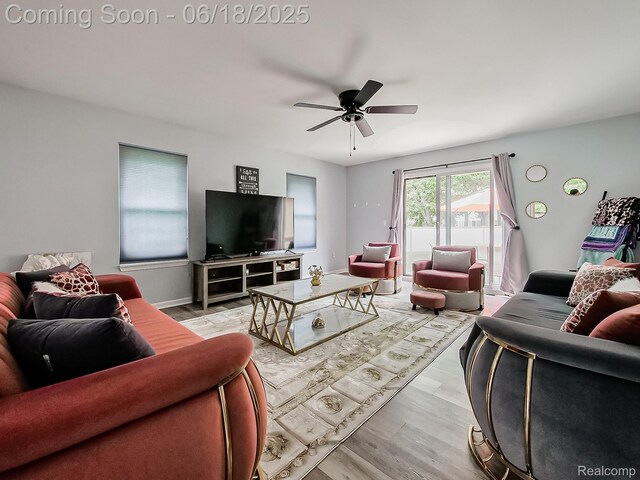31123 S Wind Ct, Roseville, MI 48026 - photo 9