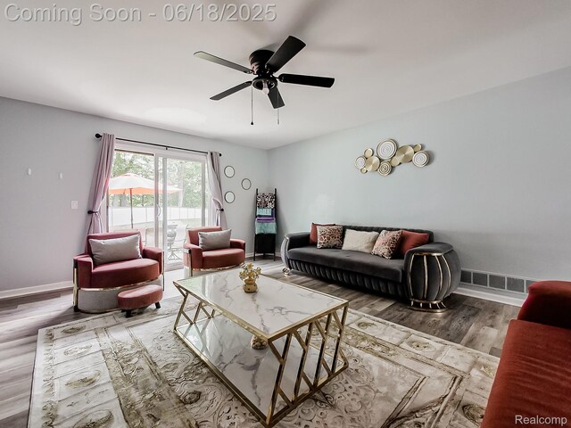 31123 S Wind Ct, Roseville, MI 48026 - photo 10