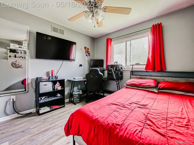 31123 S Wind Ct, Roseville, MI 48026 - photo 12
