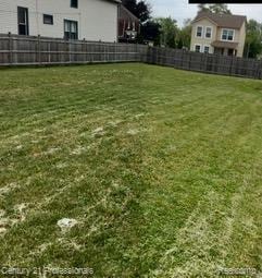 2118 Vinewood St, Detroit, MI 48216 - view of yard