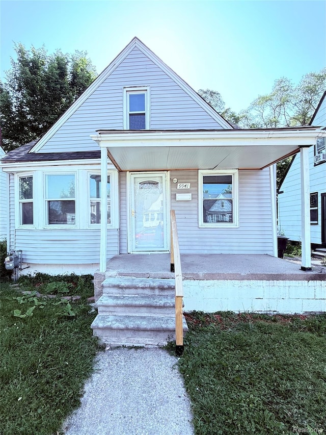 9941 Minock St, Detroit, MI 48228 - bungalow-style home with covered porch