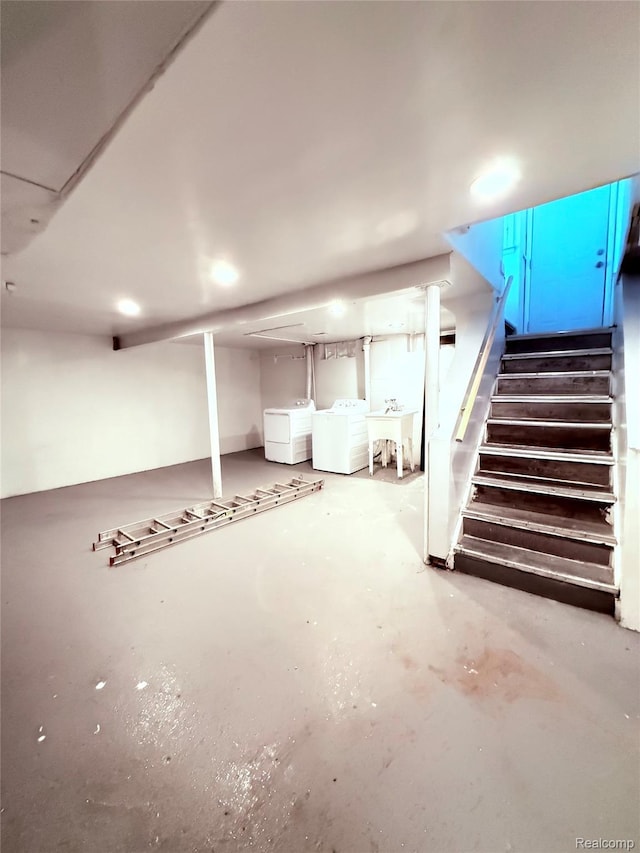 9941 Minock St, Detroit, MI 48228 - finished basement featuring washer and clothes dryer and stairs