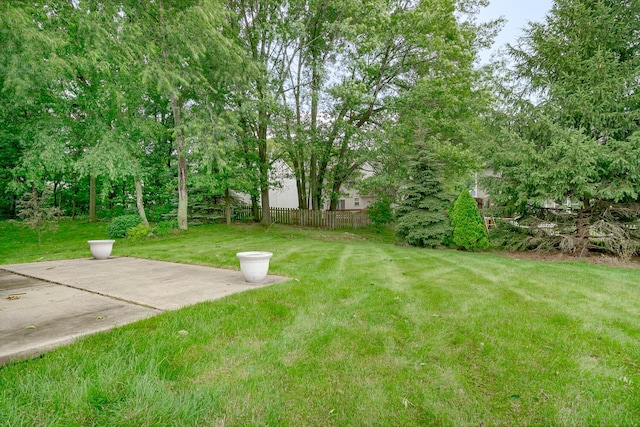 1860 Partridge Ln, Kalamazoo, MI 49009 - view of yard